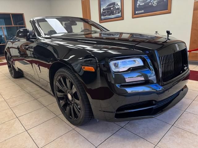 Used 2018 Rolls-Royce Dawn RWD image 1