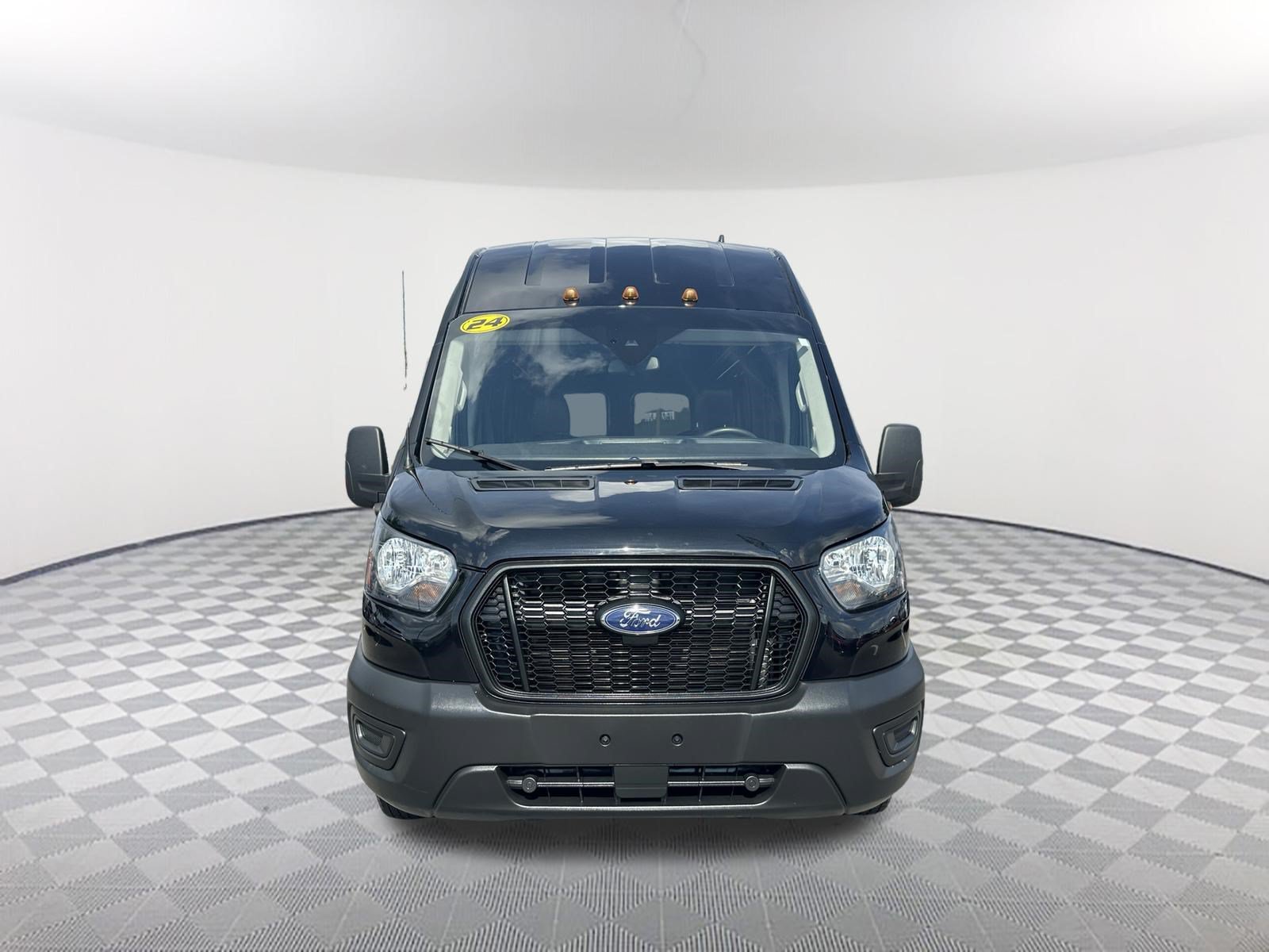 Used 2024 Ford Transit 350 148 High Roof Extended DRW RWD image 2