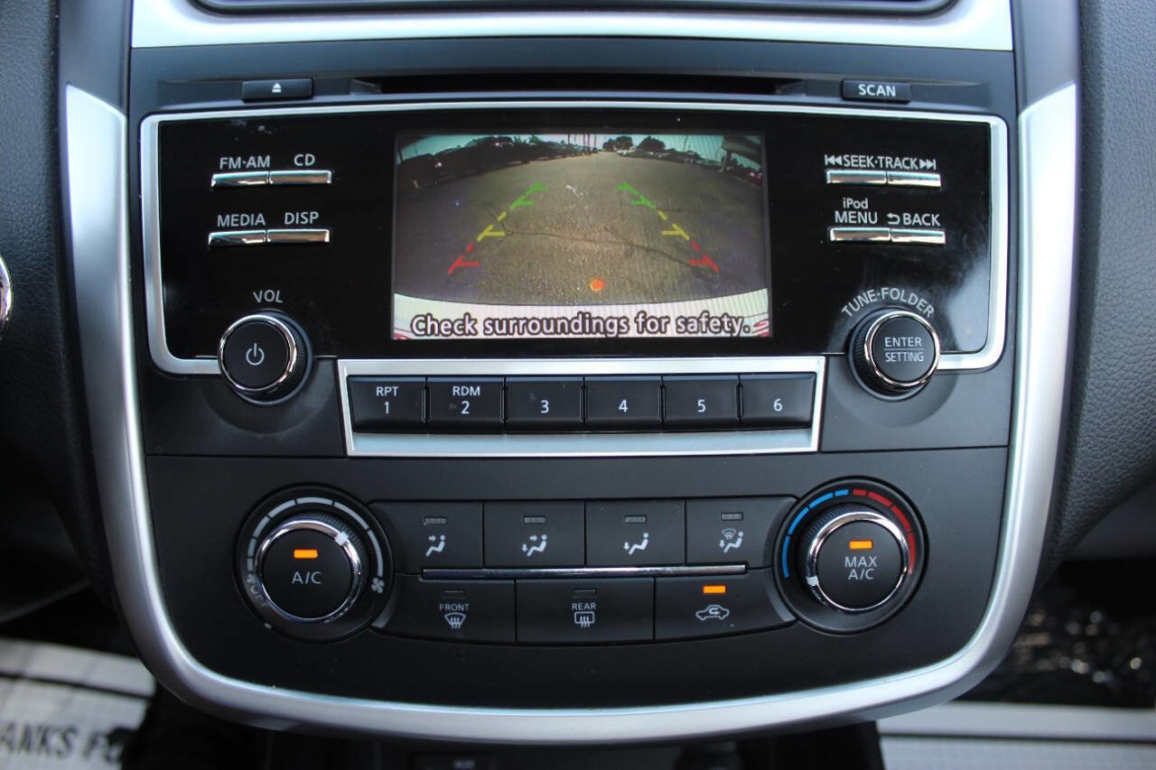 Used 2017 Nissan Altima 2.5 SR w/ Midnight Edition Package image 21