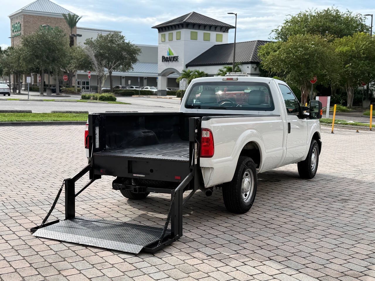 Used 2016 Ford F250 XL w/ Power Equipment Group RWD image 14