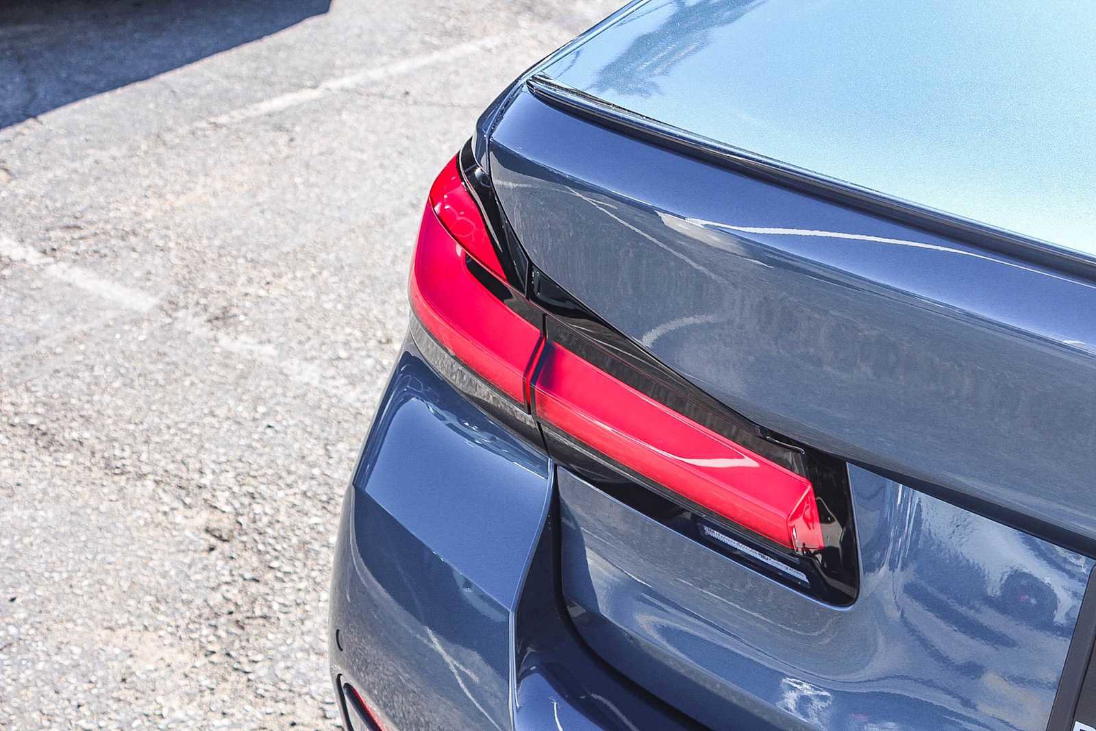 Certified 2023 BMW 530e w/ M Sport Package image 7