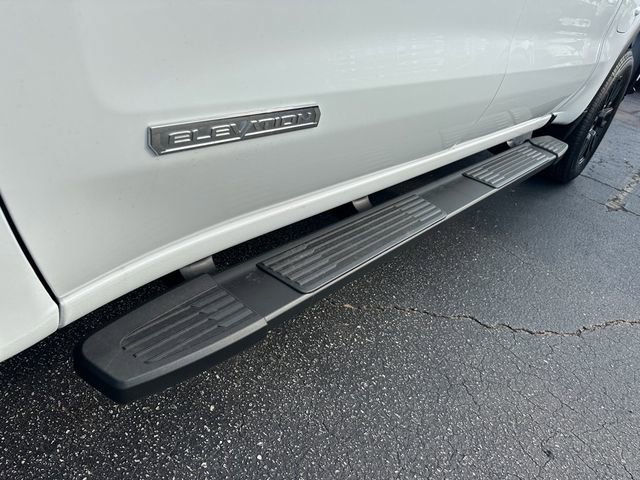 New 2025 GMC Sierra 1500 Elevation w/ LPO, Elevation Black Package image 16