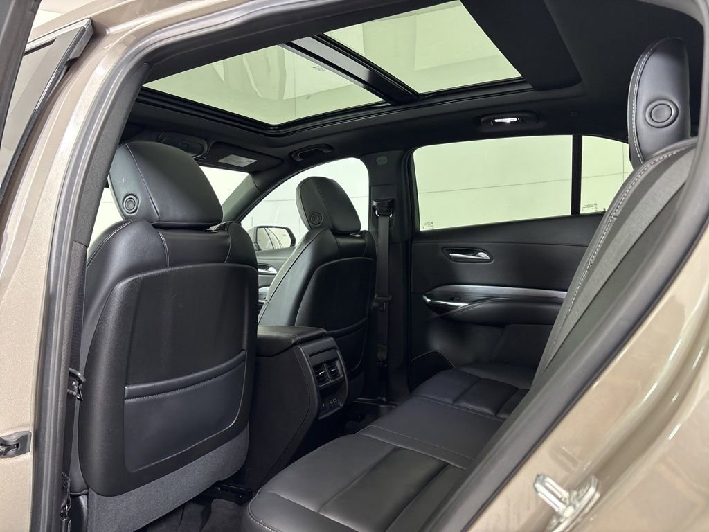 Used 2024 Cadillac XT4 Premium Luxury w/ Active Safety Package image 17