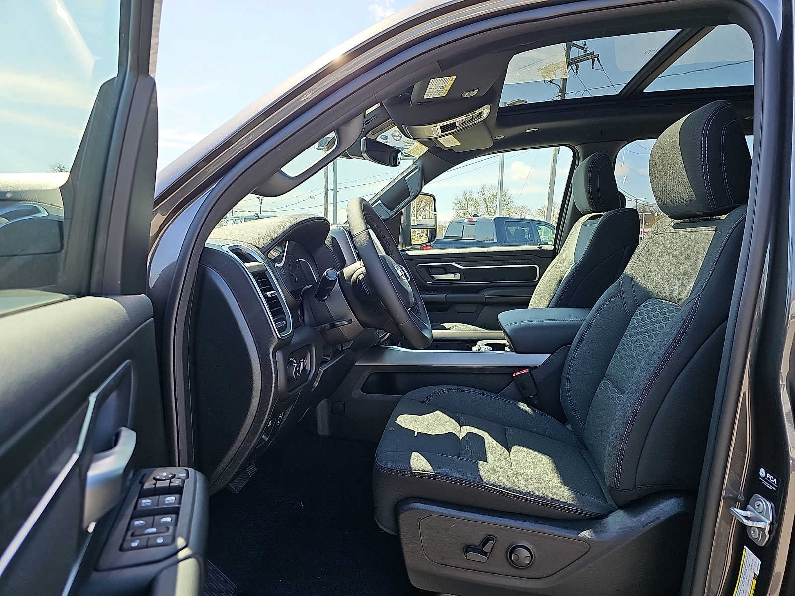 New 2026 RAM 1500 Big Horn AWD/4WD image 9