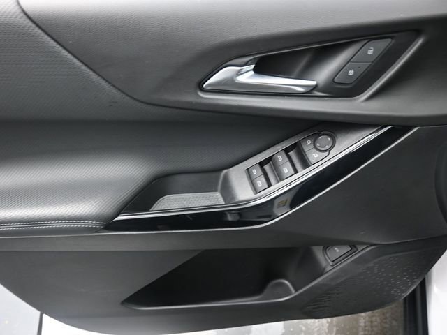 Used 2025 Chevrolet Equinox LT w/ Convenience Package II image 13