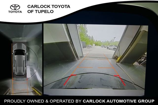 Used 2025 Chevrolet Traverse RS w/ LPO, Cargo Package FWD image 12