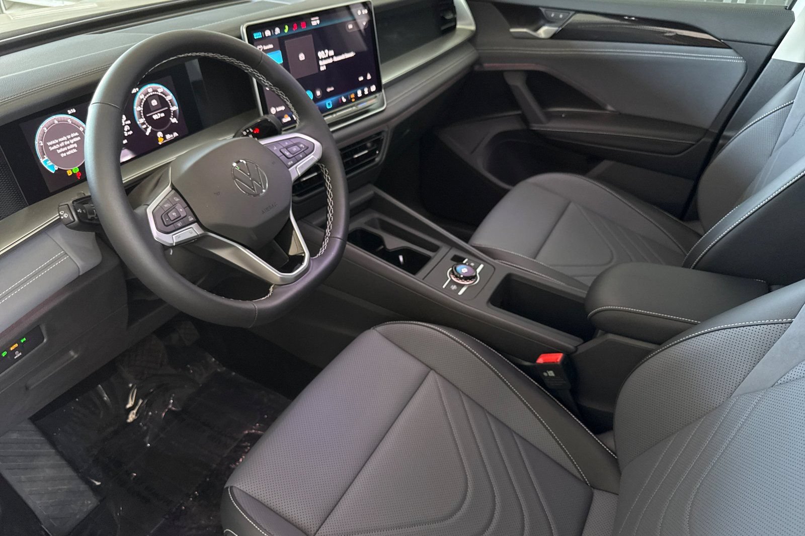 New 2026 Volkswagen Tiguan SE AWD/4WD image 9