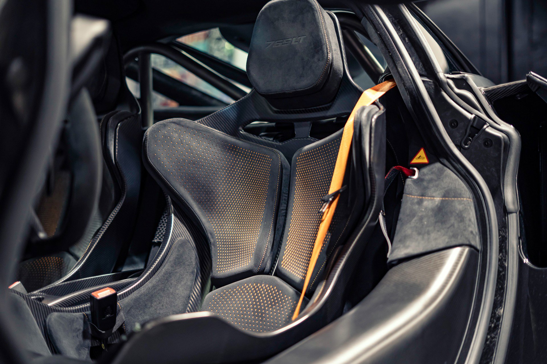 Used 2021 McLaren 765LT RWD image 4