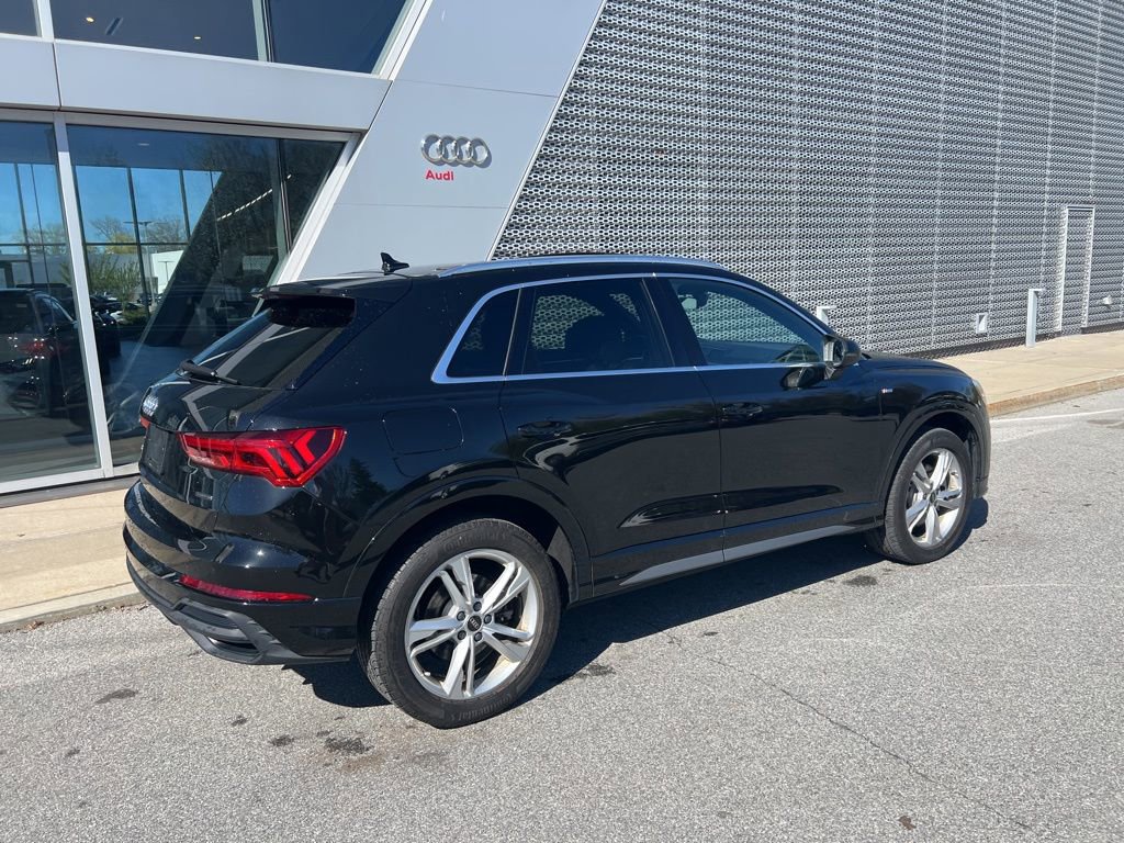 Used 2023 Audi Q3 2.0T Premium w/ Convenience Package image 22