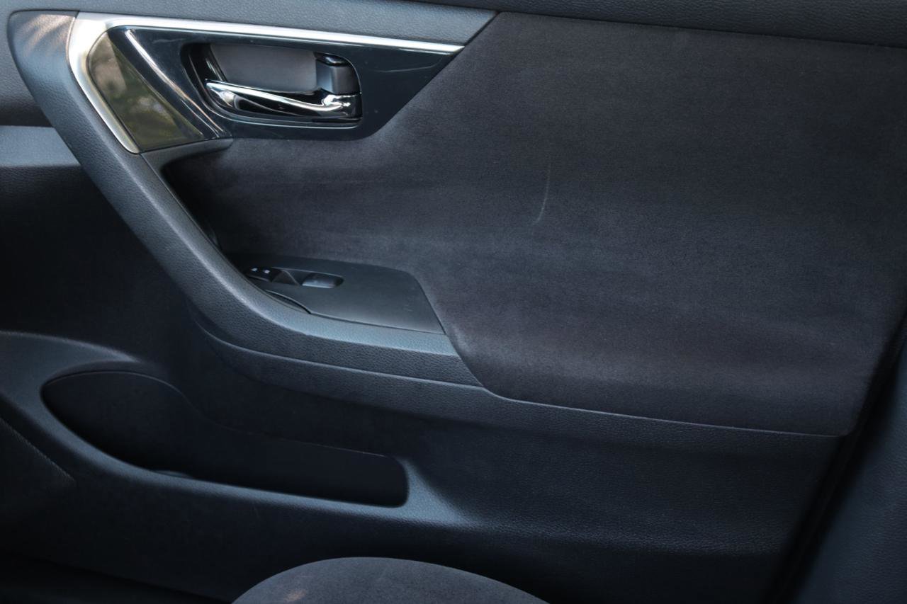 Used 2013 Nissan Altima 2.5 S FWD image 15
