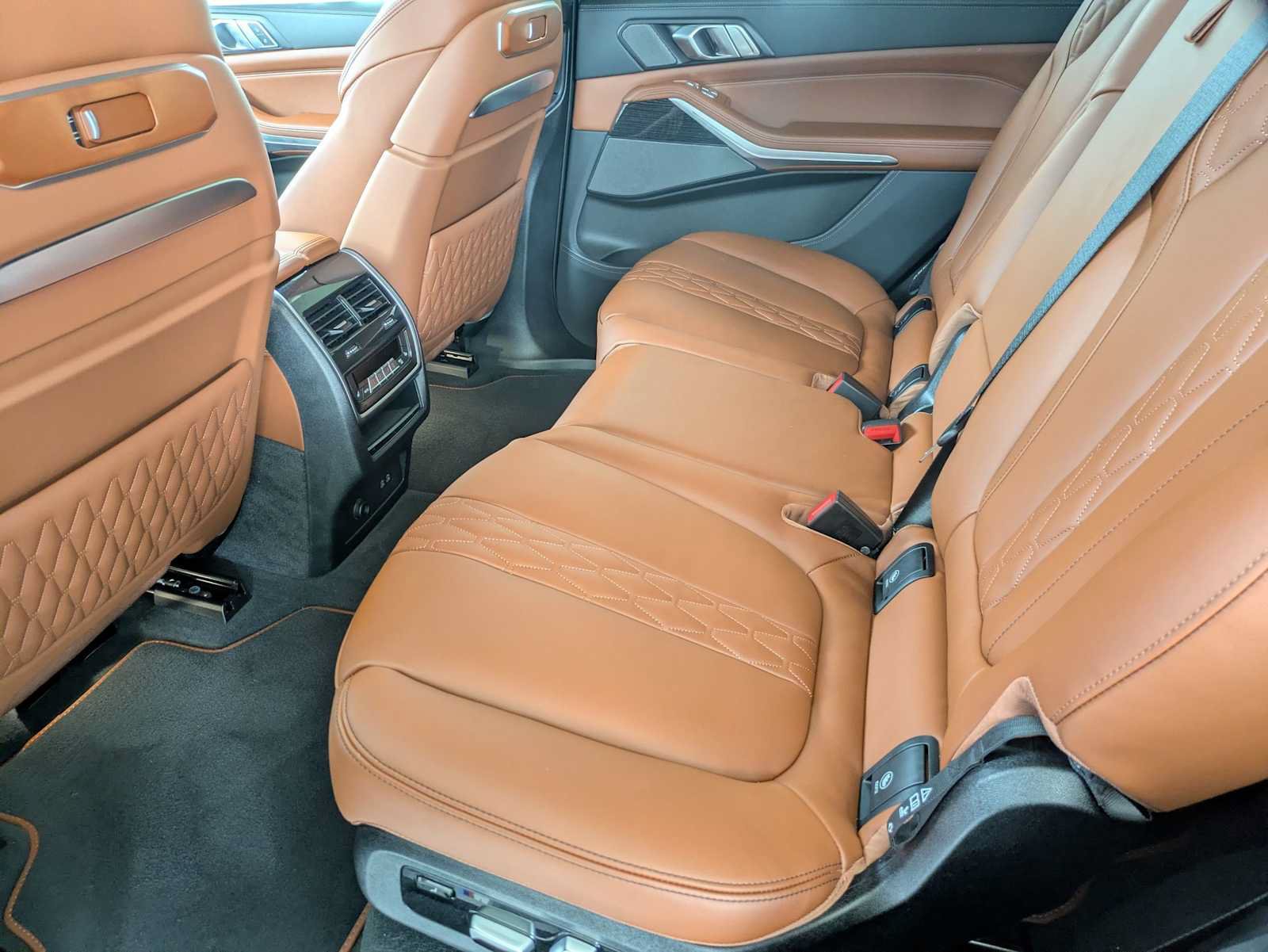 Used 2024 BMW X7 M60i w/ Executive Package AWD/4WD image 22