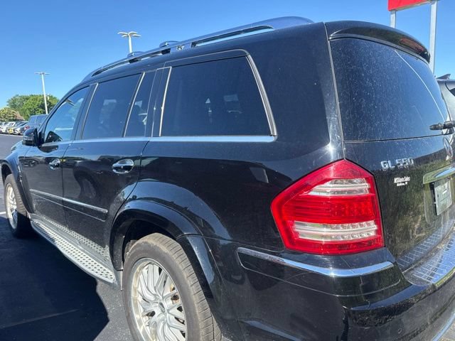 Used 2011 Mercedes-Benz GL 550 4MATIC image 3