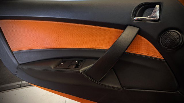 Used 2010 Tesla Roadster Sport image 14