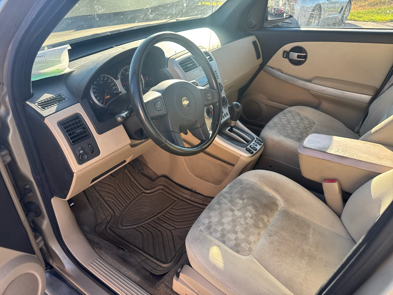 Used 2005 Chevrolet Equinox LT w/ Preferred Equipment Group image 9