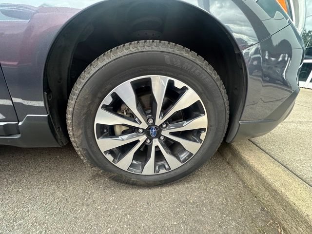Used 2017 Subaru Outback 2.5i Limited AWD/4WD image 12