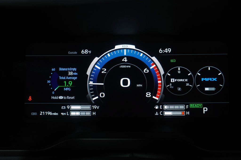 Certified 2025 Toyota Sequoia TRD Pro AWD/4WD image 31