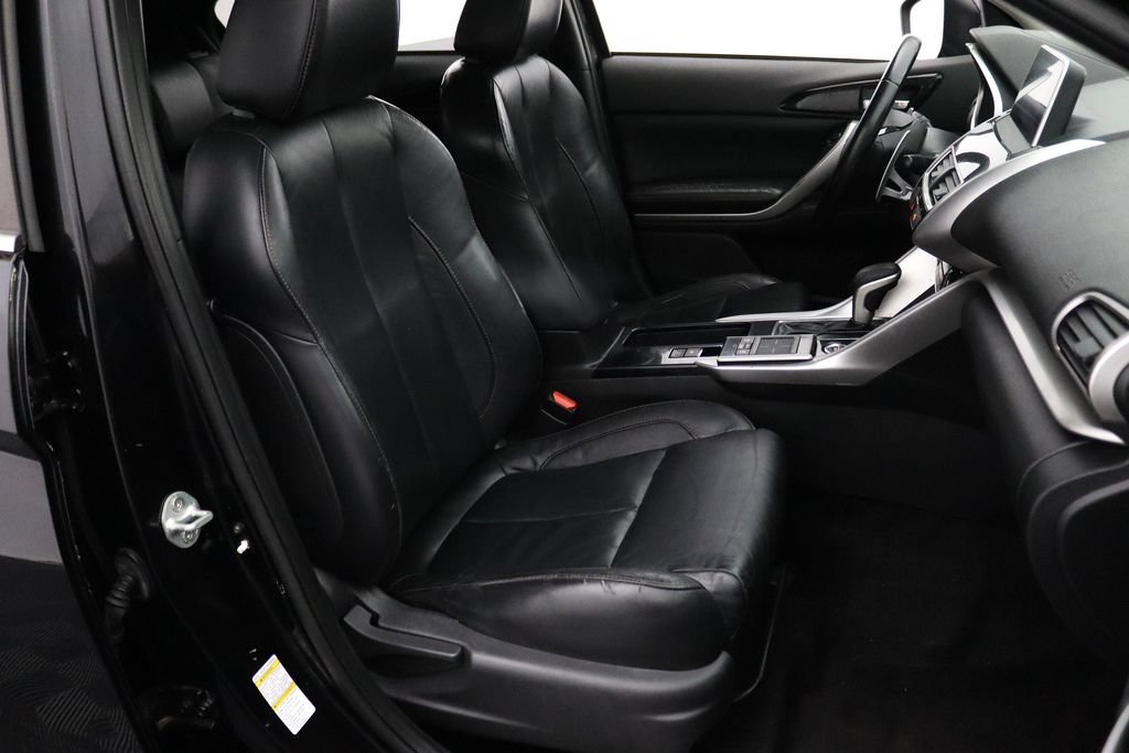 Used 2019 Mitsubishi Eclipse Cross SEL AWD/4WD image 17