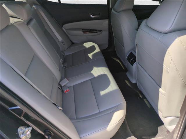 Used 2016 Acura TLX FWD image 18
