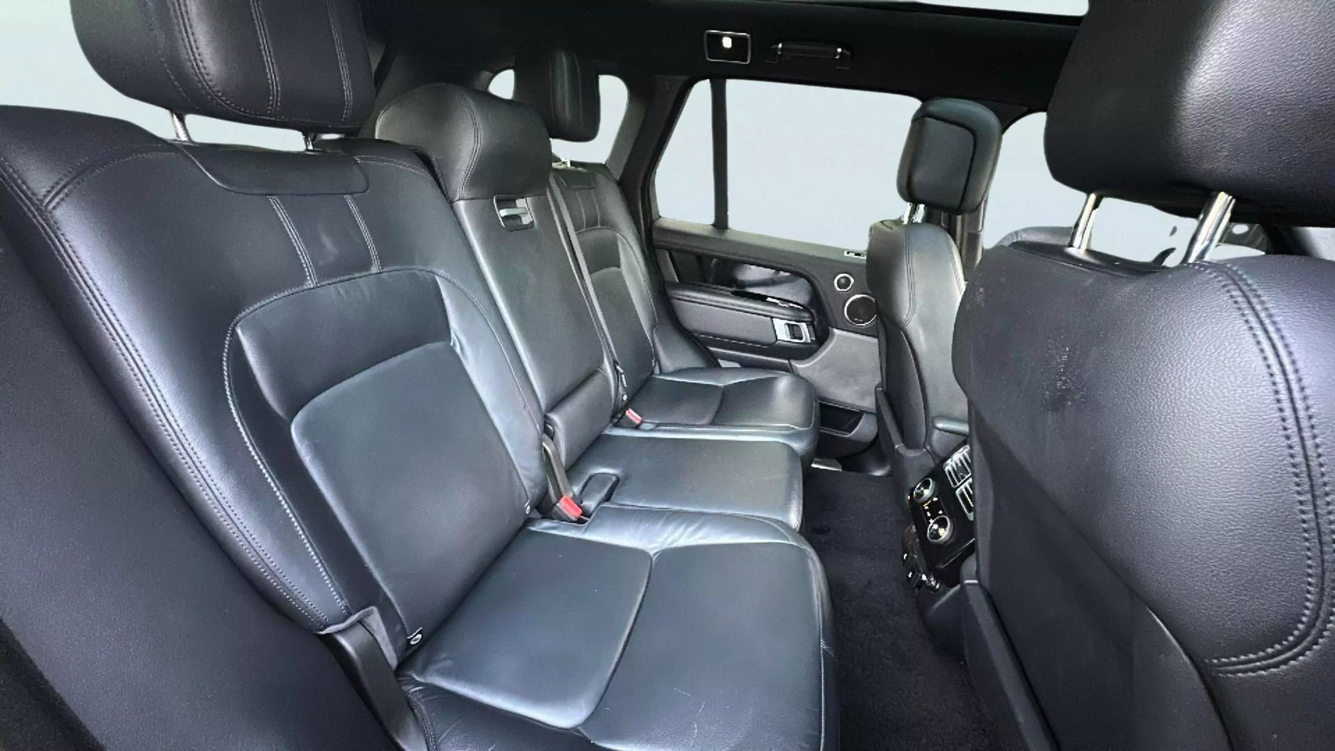 Used 2020 Land Rover Range Rover P360 Sport Utility 4D image 13