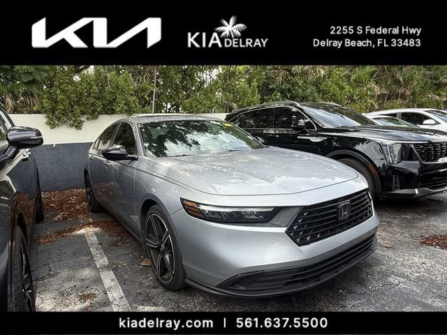 Used 2023 Honda Accord Sport image 1