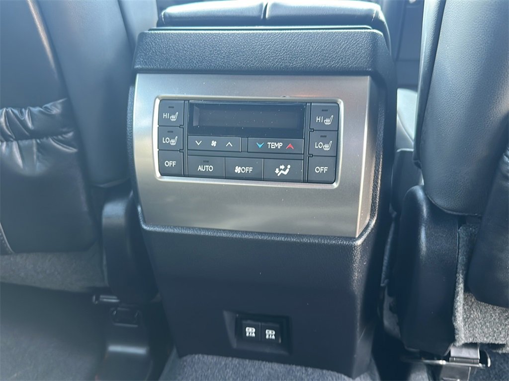 Used 2023 Lexus GX 460 Premium w/ Premium Package image 25