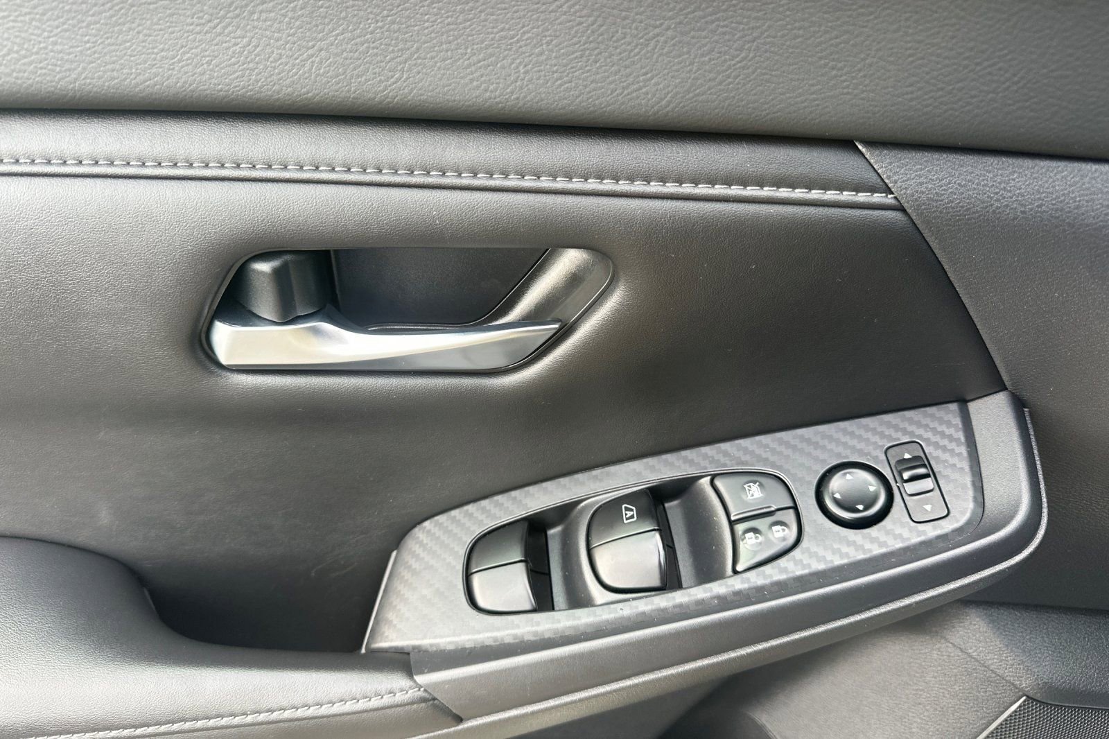 Used 2022 Nissan Sentra SV w/ Electronics Package image 11