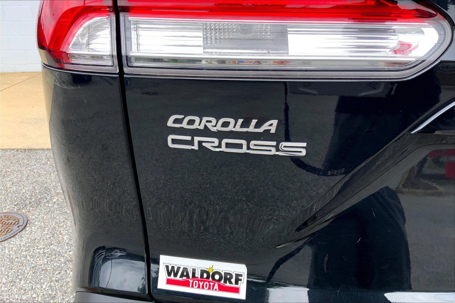 Used 2022 Toyota Corolla Cross L AWD/4WD image 10