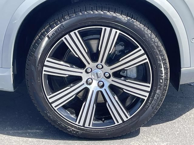 Used 2025 Volvo XC90 T8 Plus w/ Protection Package Premier AWD/4WD image 12