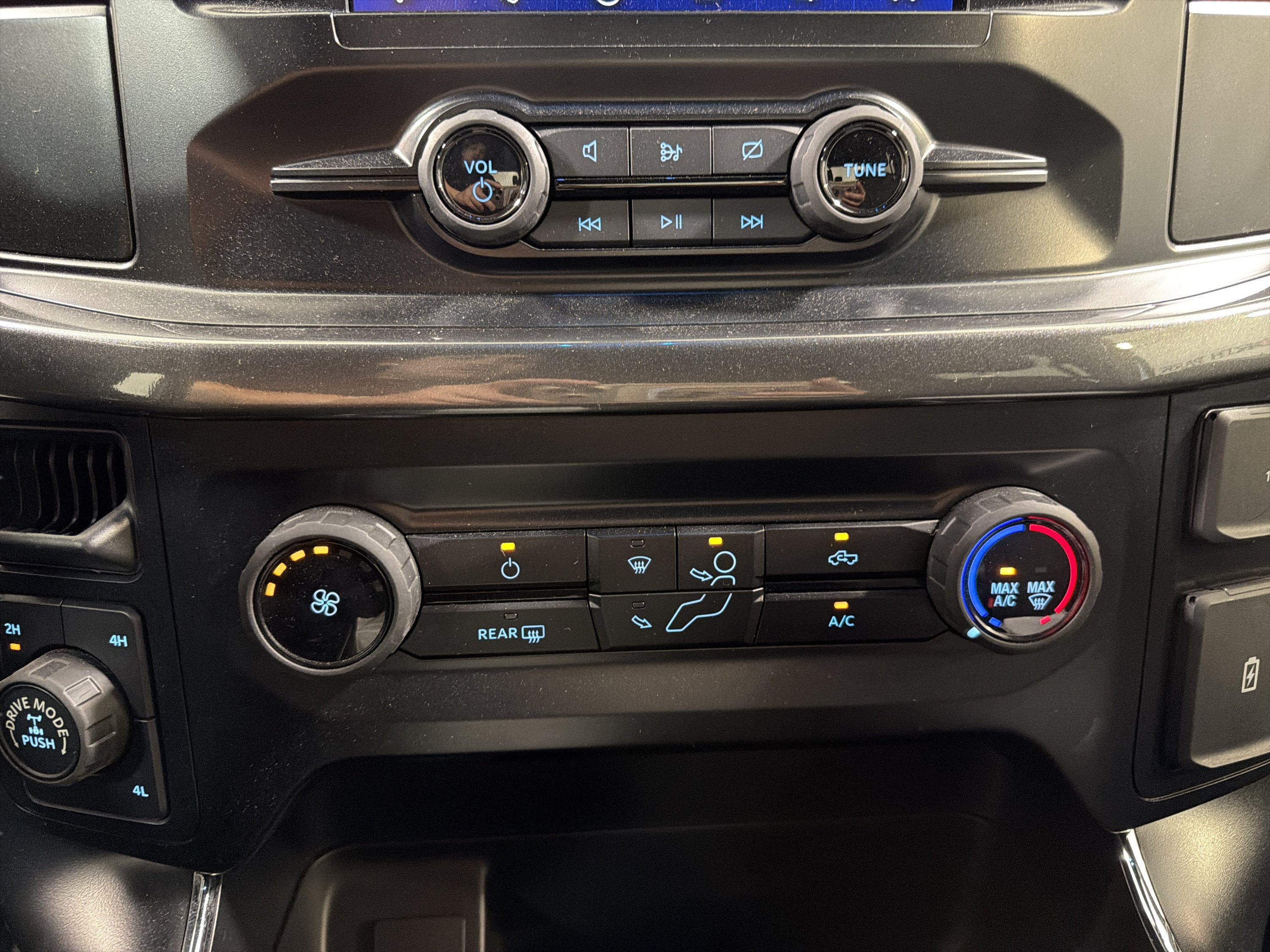 Used 2023 Ford F150 XL w/ STX Appearance Package AWD/4WD image 15