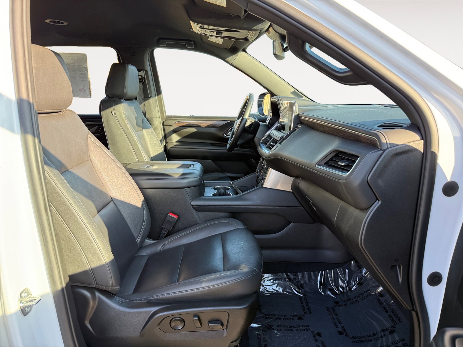 Used 2023 Chevrolet Suburban LT image 19