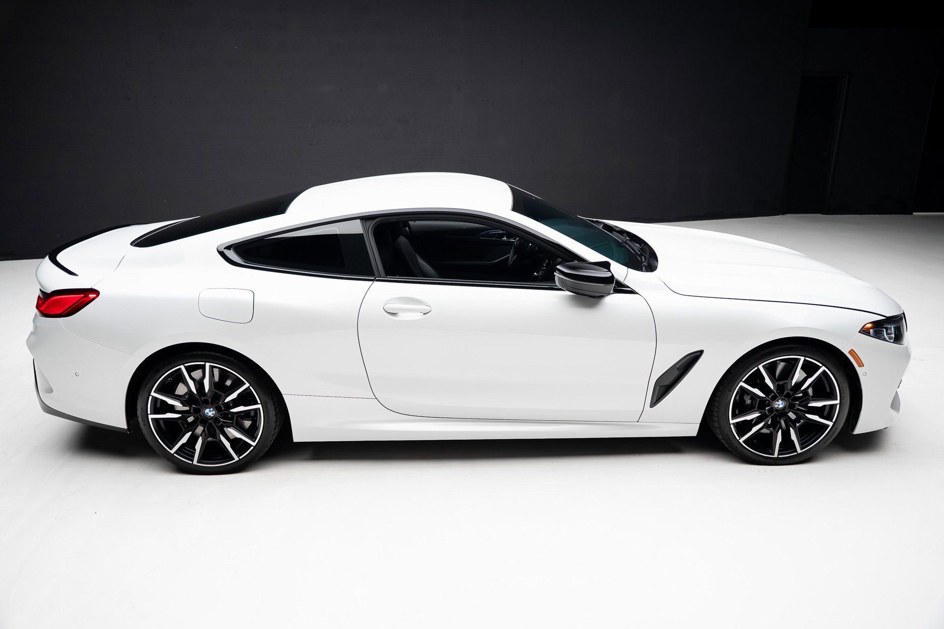 Used 2023 BMW M850i xDrive Coupe w/ M Sport Professional Package image 36