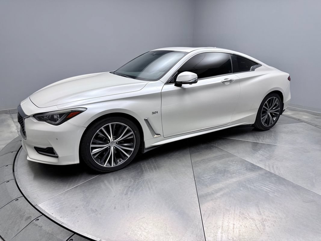 Used 2019 INFINITI Q60 3.0t Luxe w/ Essential Package