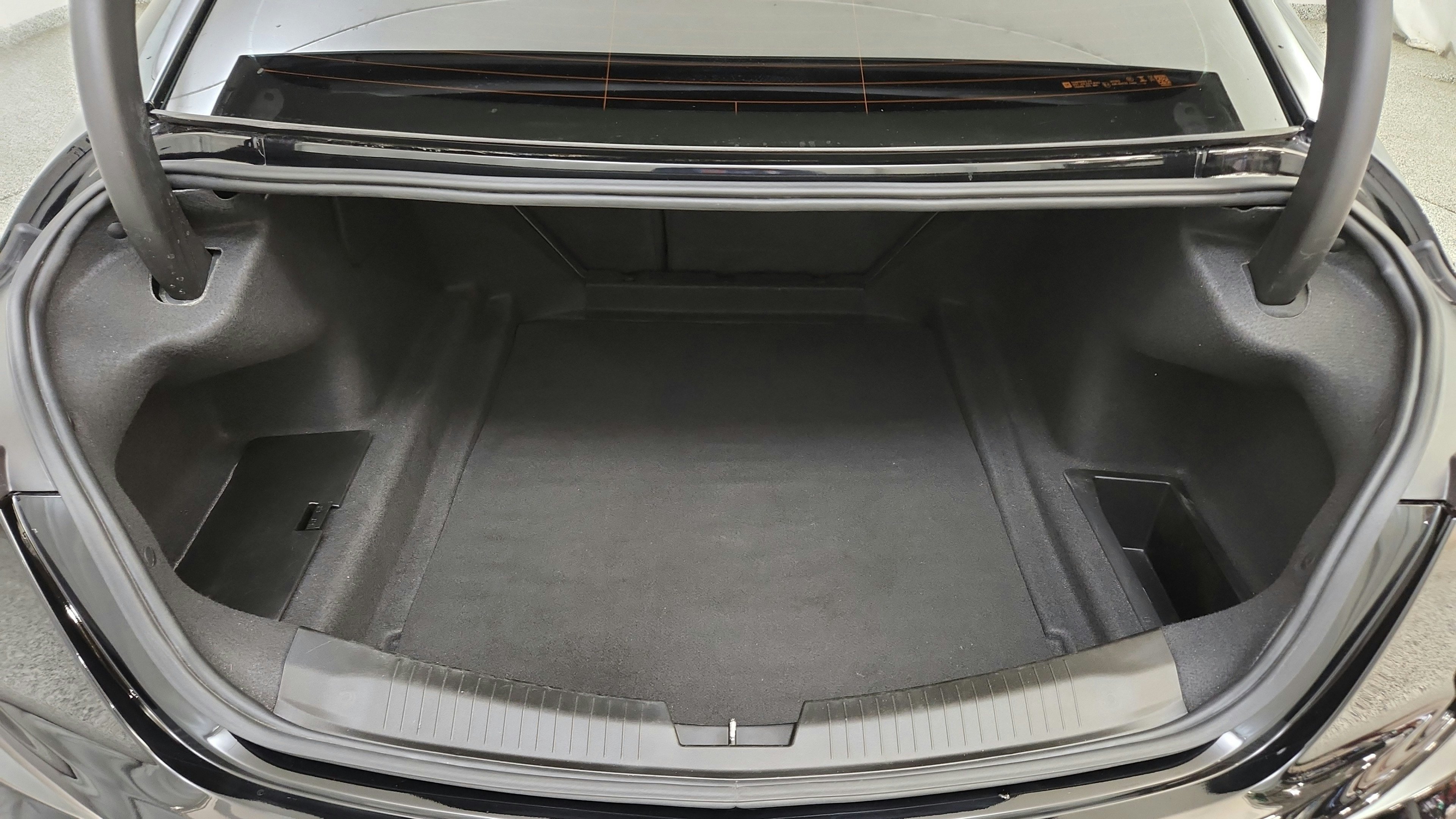 Used 2023 Cadillac CT5 V w/ Premium Package RWD image 30