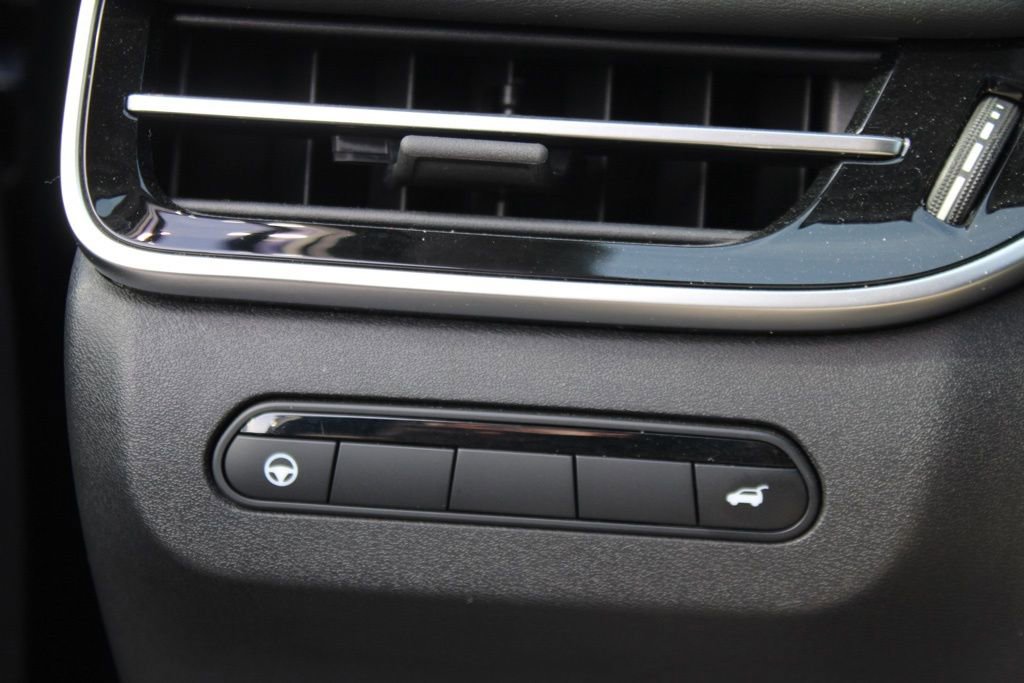 Used 2022 INFINITI QX60 Sensory w/ Cargo Package AWD/4WD image 15