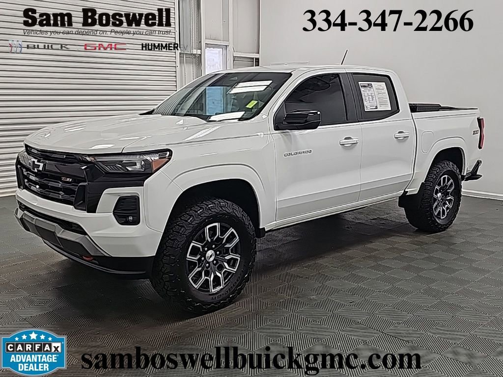 Used 2024 Chevrolet Colorado Z71 image 4