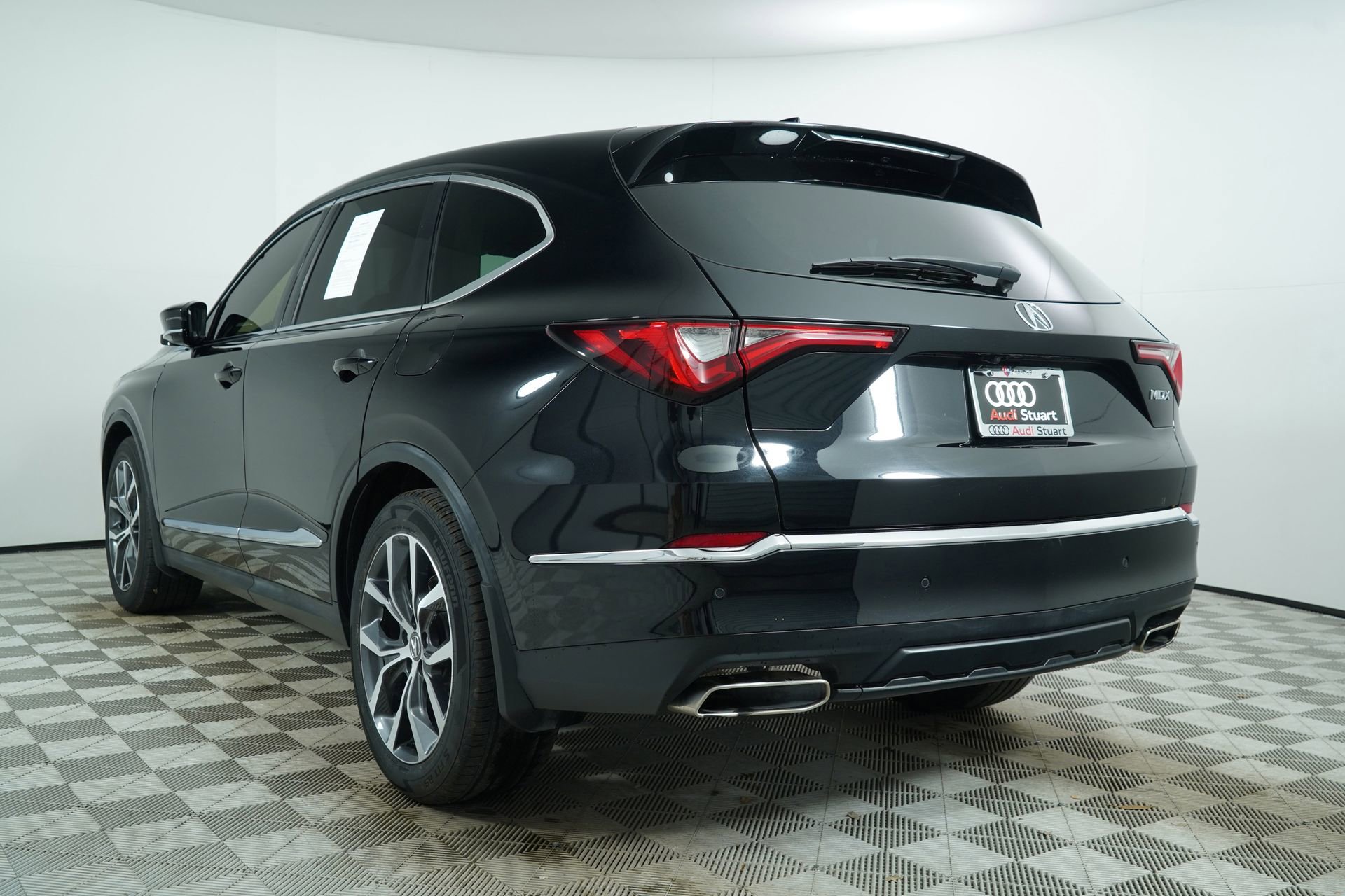 Used 2022 Acura MDX FWD w/ Technology Package image 8