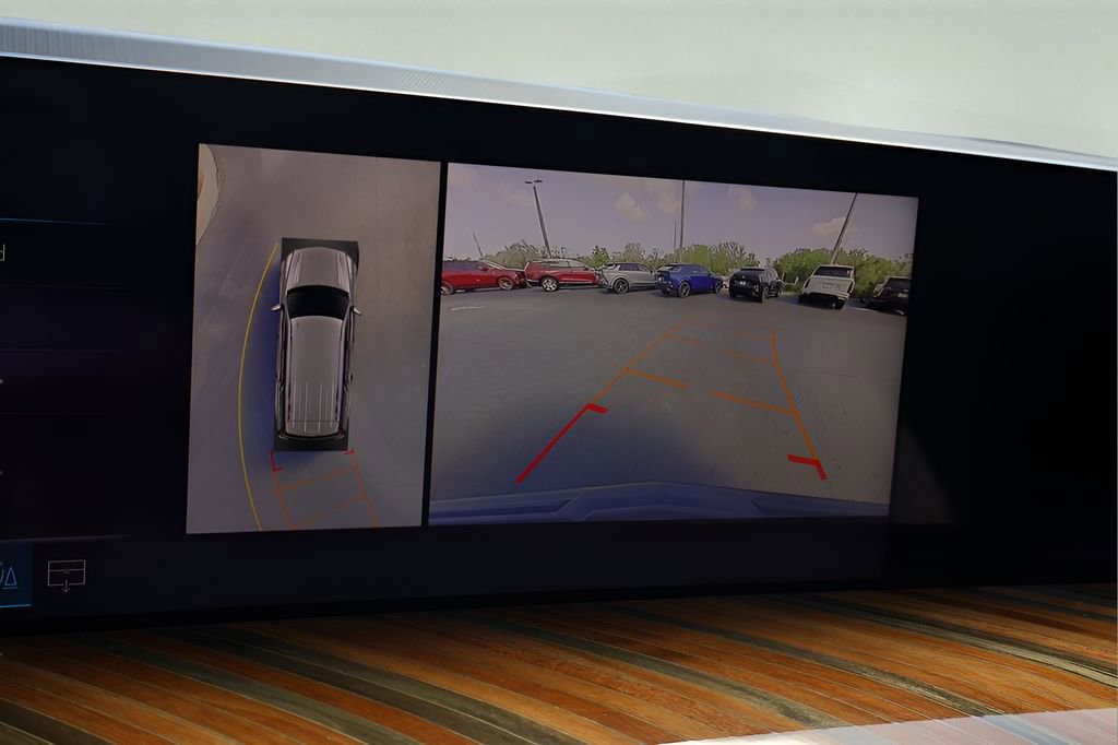 Certified 2025 Cadillac Escalade Sport Platinum image 30
