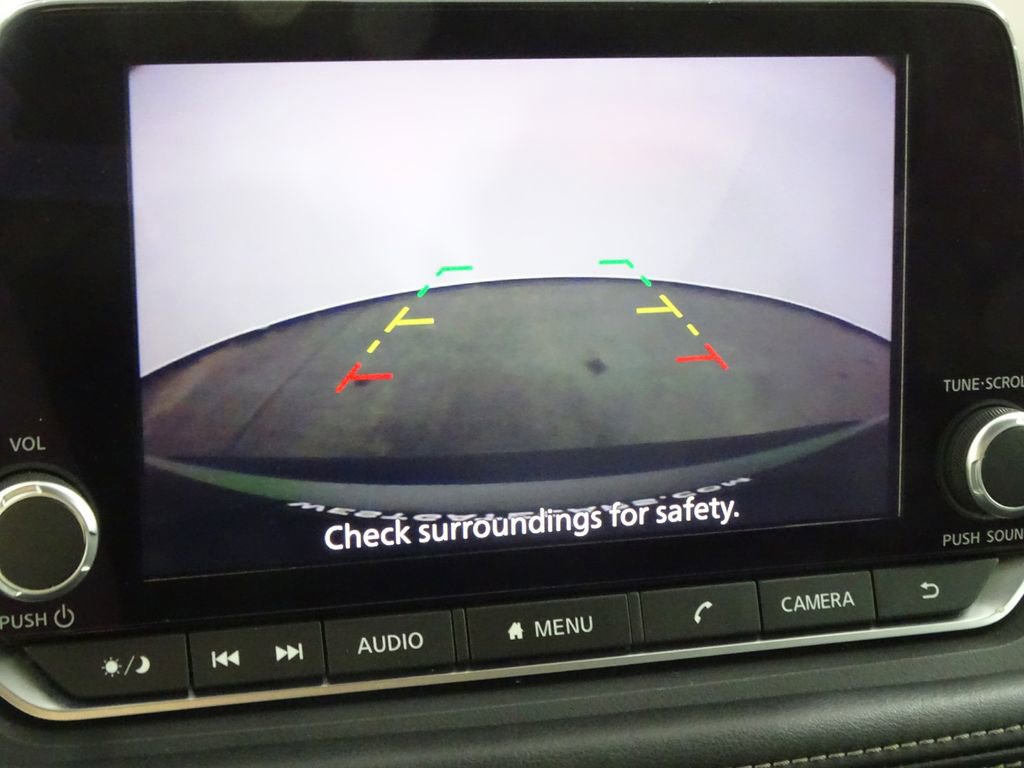 Used 2023 Nissan Rogue SV image 8