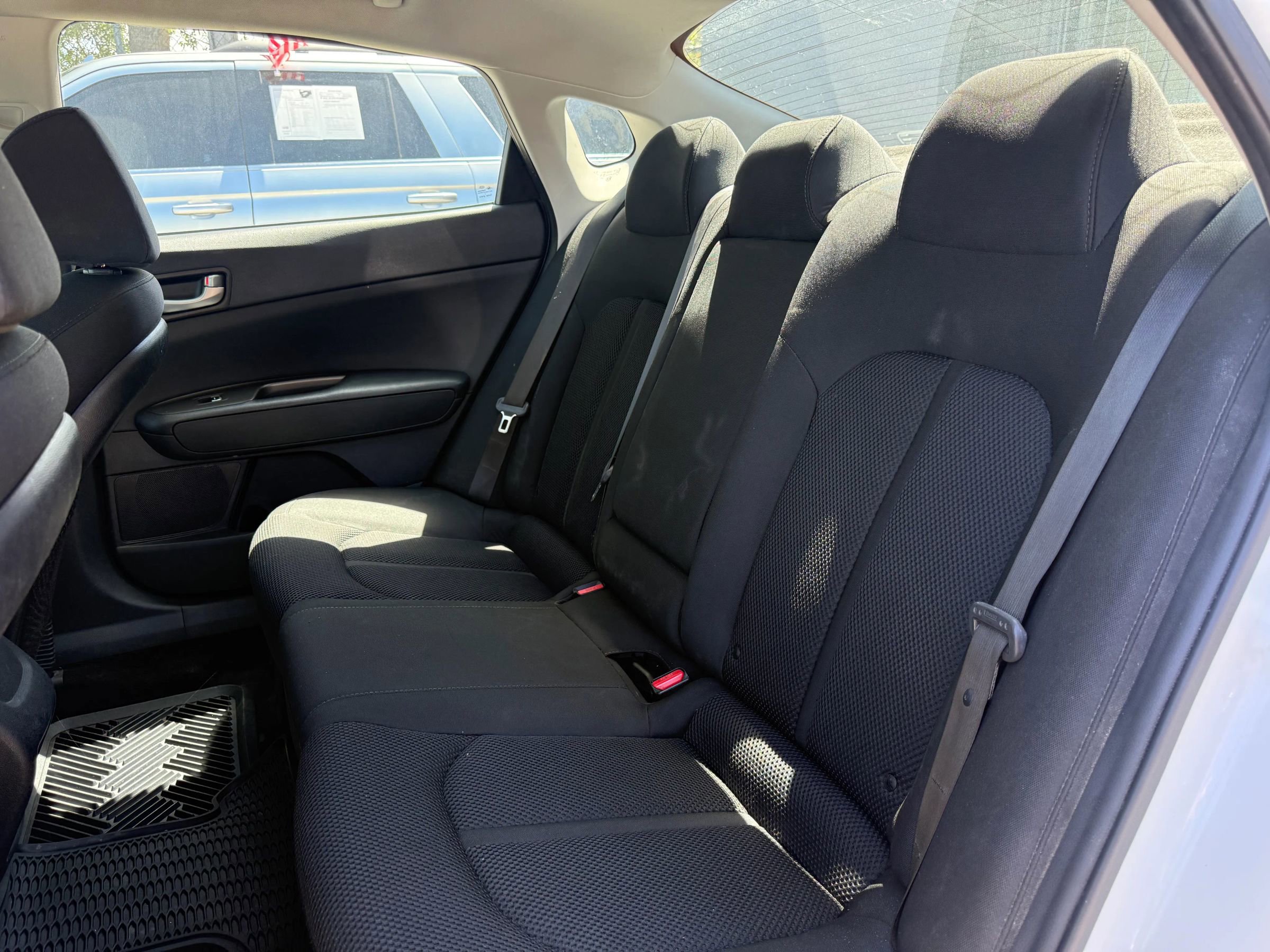 Used 2020 Kia Optima LX FWD image 16