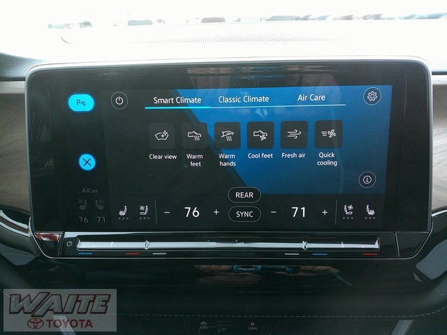 Used 2024 Volkswagen Atlas SE image 16