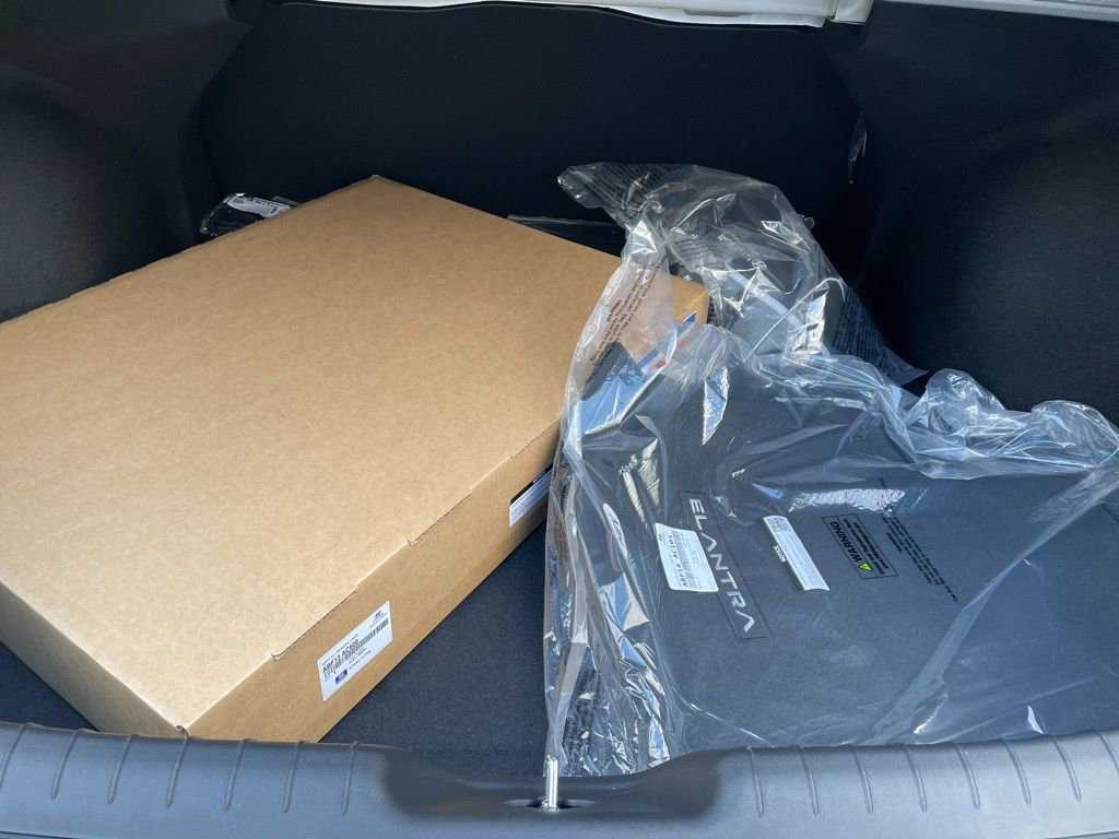 New 2026 Hyundai Elantra Blue image 16