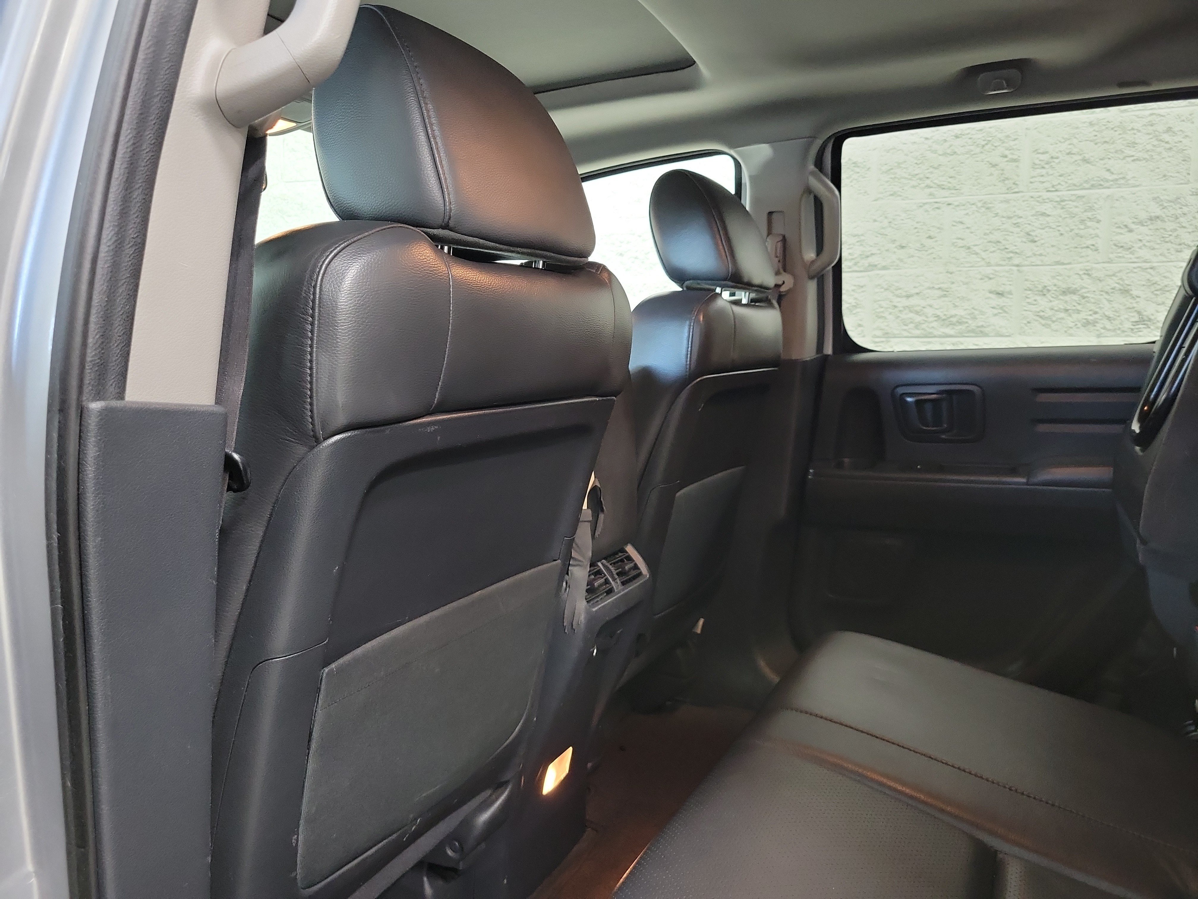 Used 2014 Honda Ridgeline SE image 15