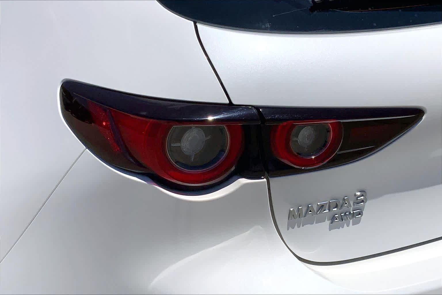 Used 2024 MAZDA MAZDA3 Hatchback w/Premium Plus Pkg AWD/4WD image 28