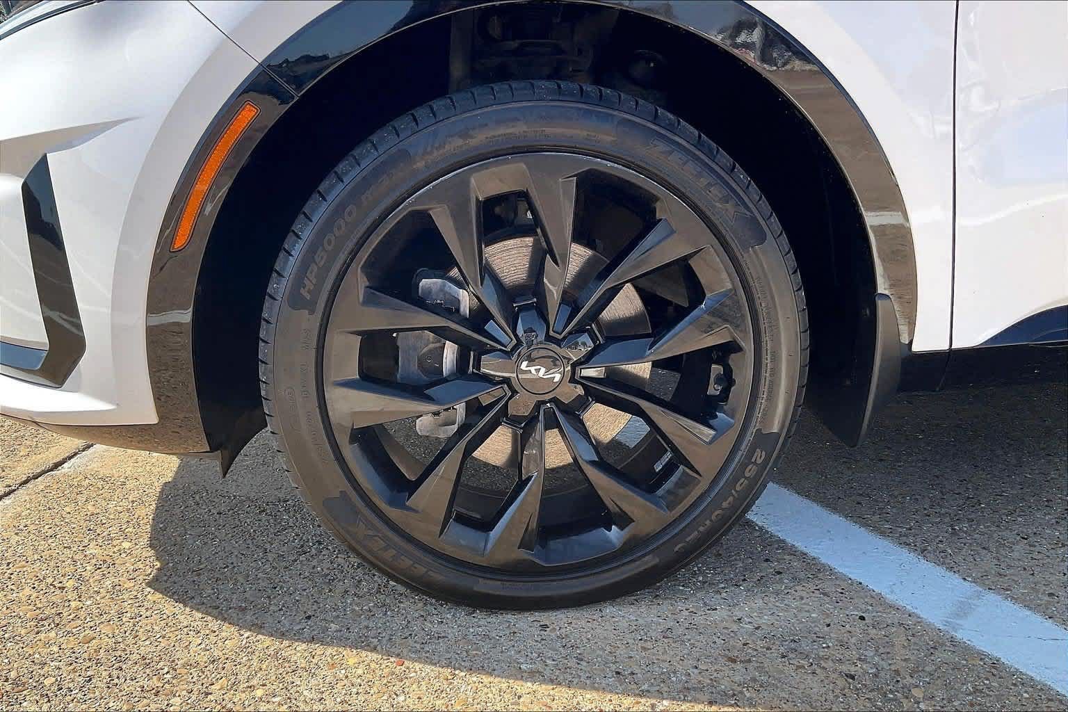 Certified 2022 Kia Sorento SX FWD image 7