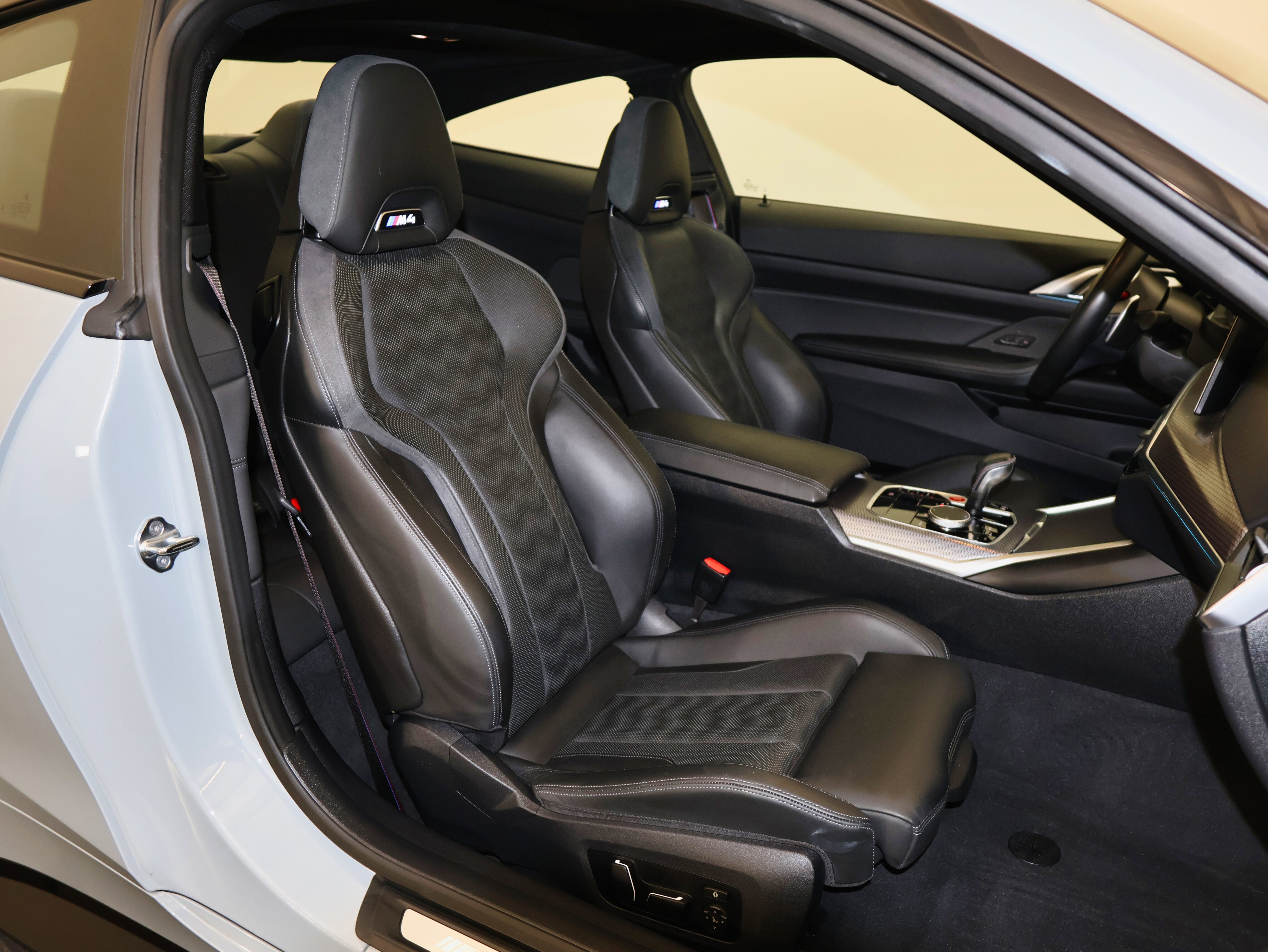 Used 2024 BMW M4 xDrive Competition w/ Executive Package image 47