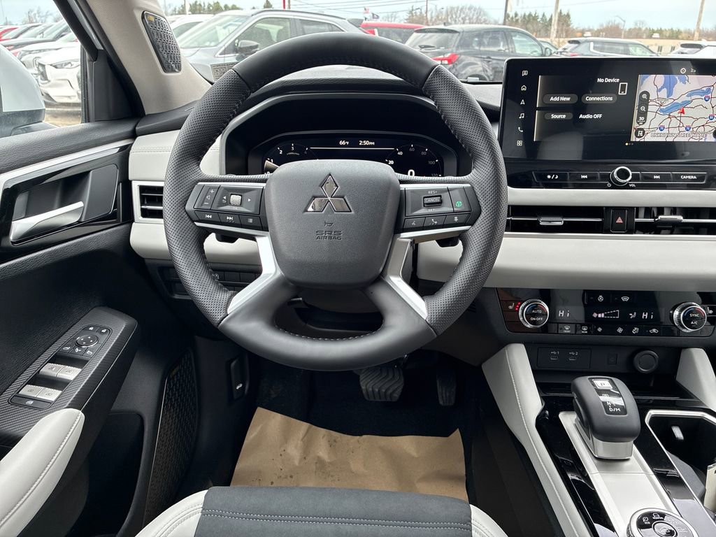 New 2026 Mitsubishi Outlander SE image 21