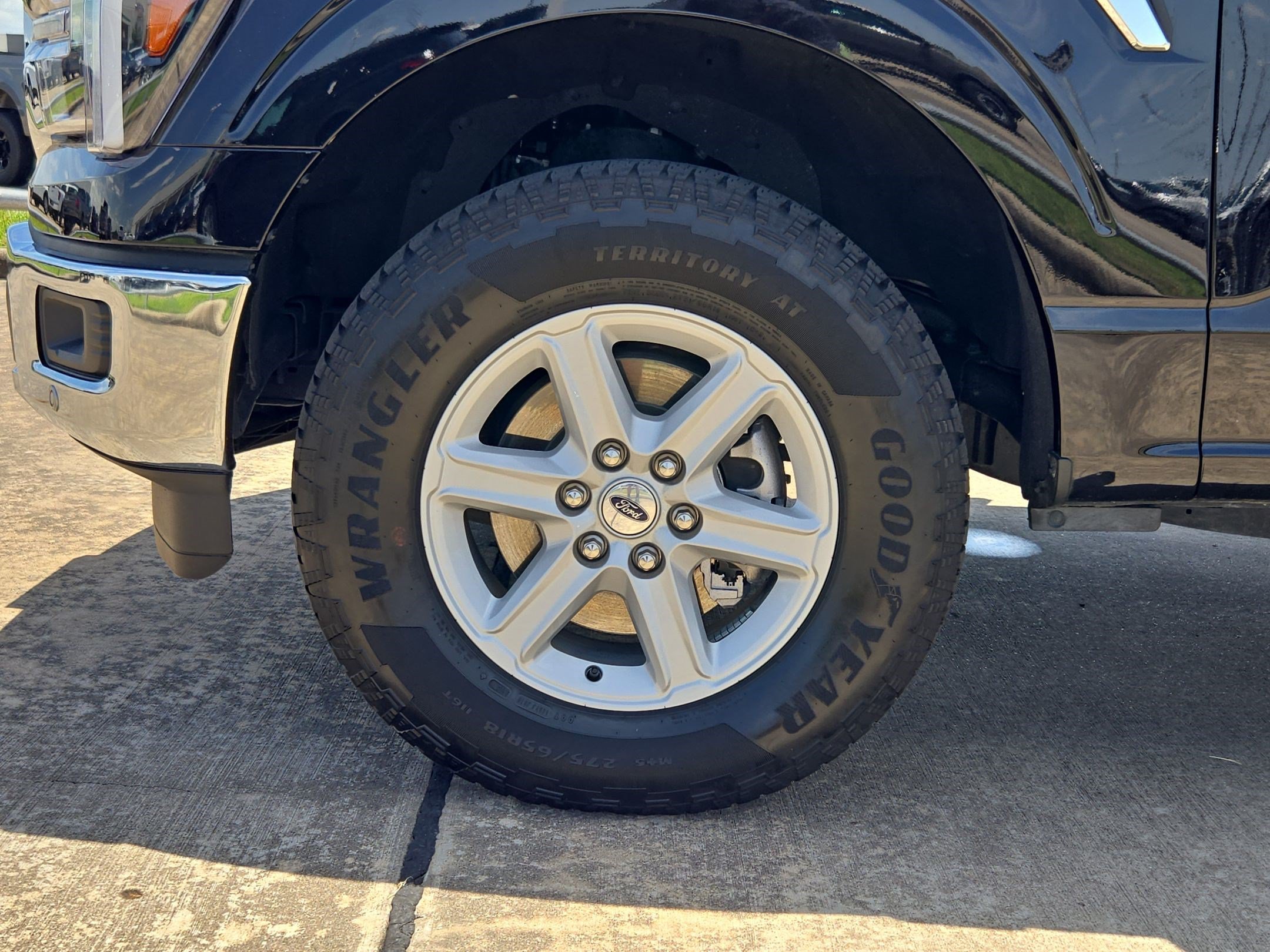 Used 2025 Ford F150 Lariat AWD/4WD image 13