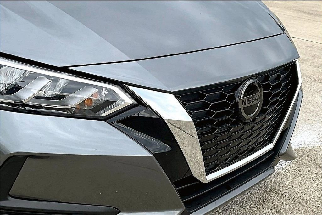 Certified 2023 Nissan Sentra SV FWD image 31