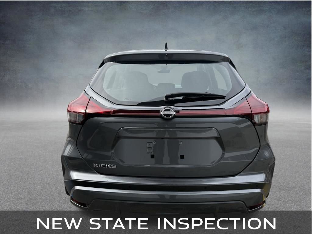 Used 2023 Nissan Kicks S w/ Interior Electronics Package image 4