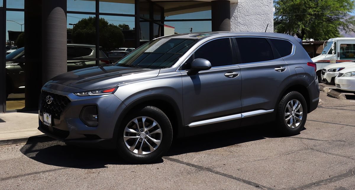 Used 2019 Hyundai Santa Fe SE AWD/4WD image 3